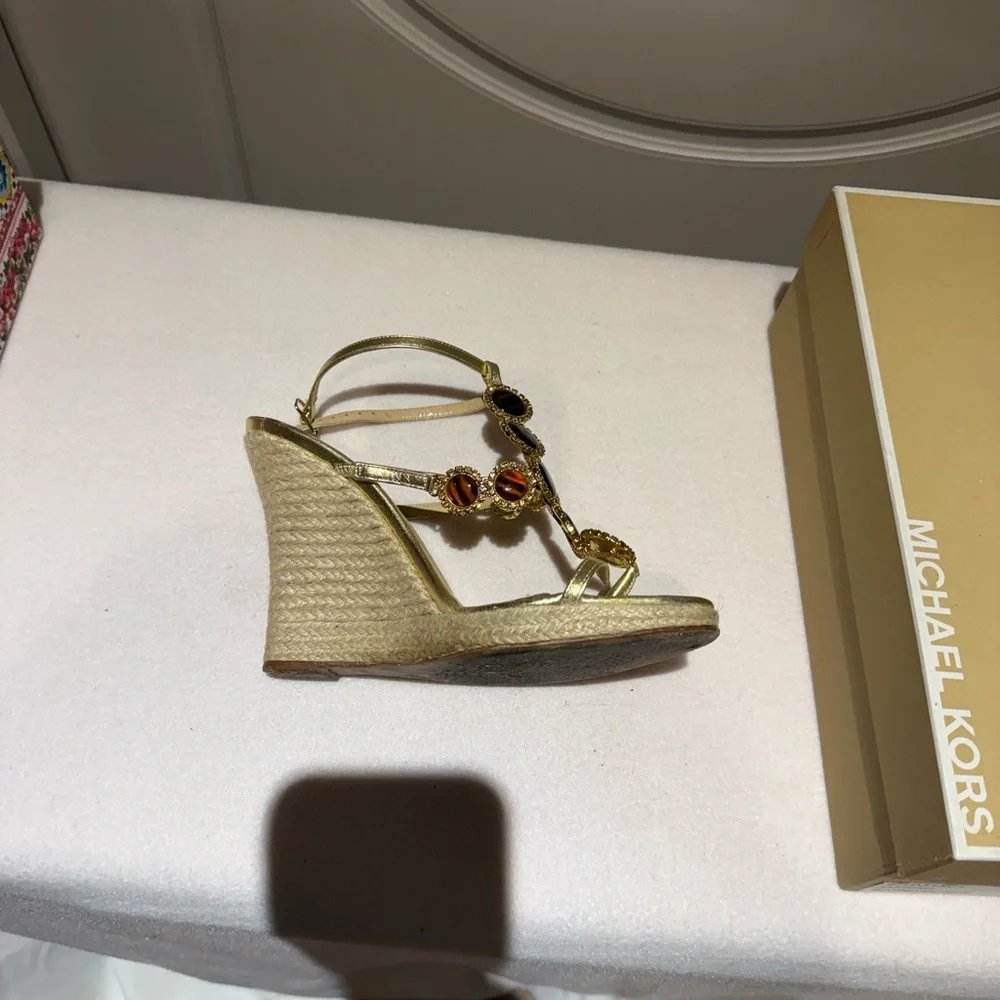 Gold Strappy Sandals with Tiger Eye Accents - Picture 4 of 5